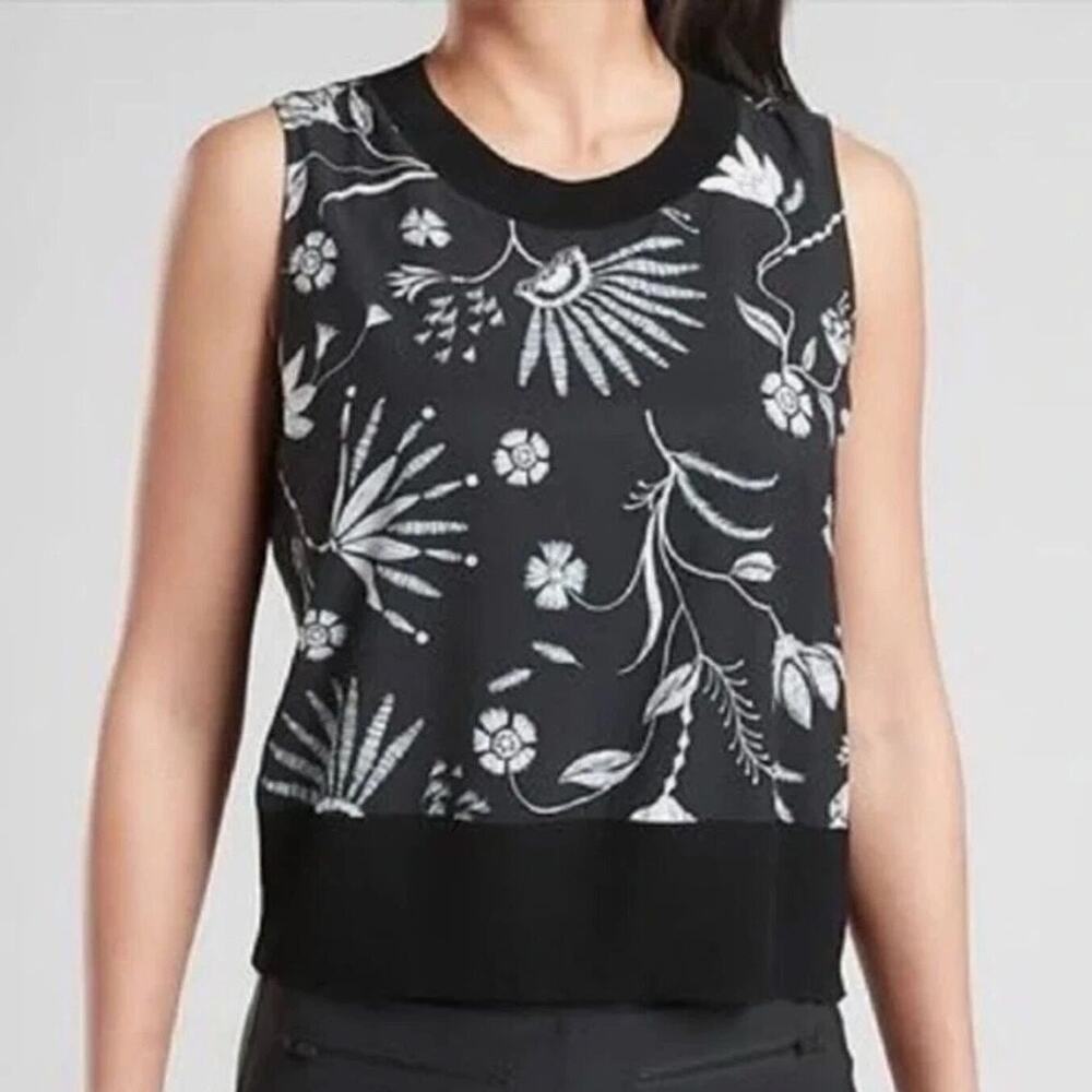 Athleta Womens Floral Zephyr Printed Shell Tank Top M Athletic Stretch Yoga Gym